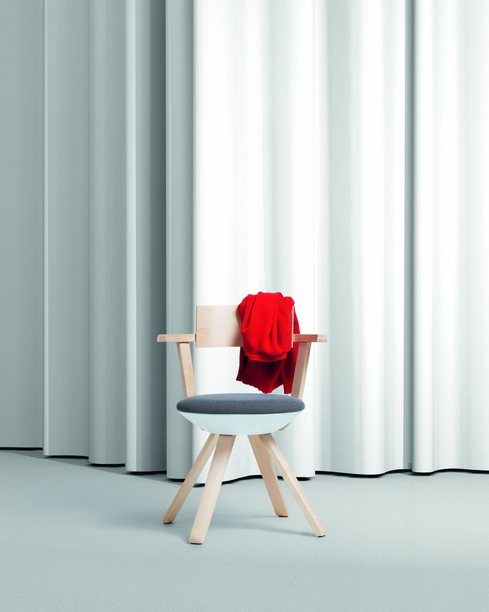 Rival Chair 餐椅